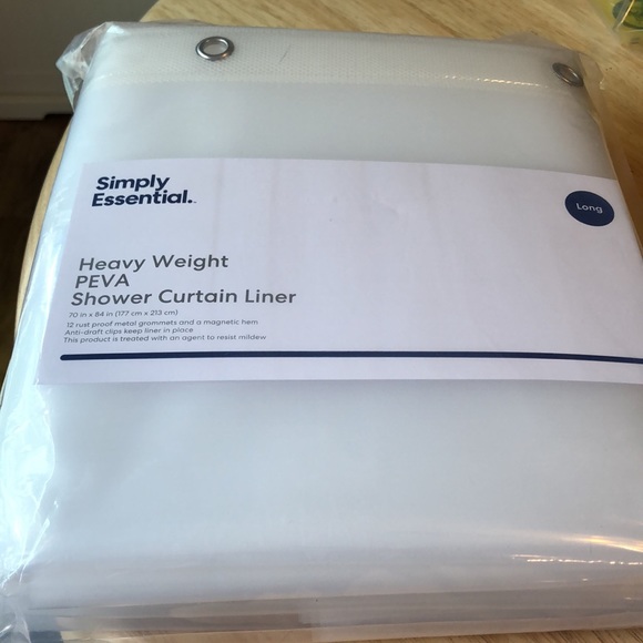 NWT BB&Beyond 70x84” long shower curtain liner - Picture 5 of 6